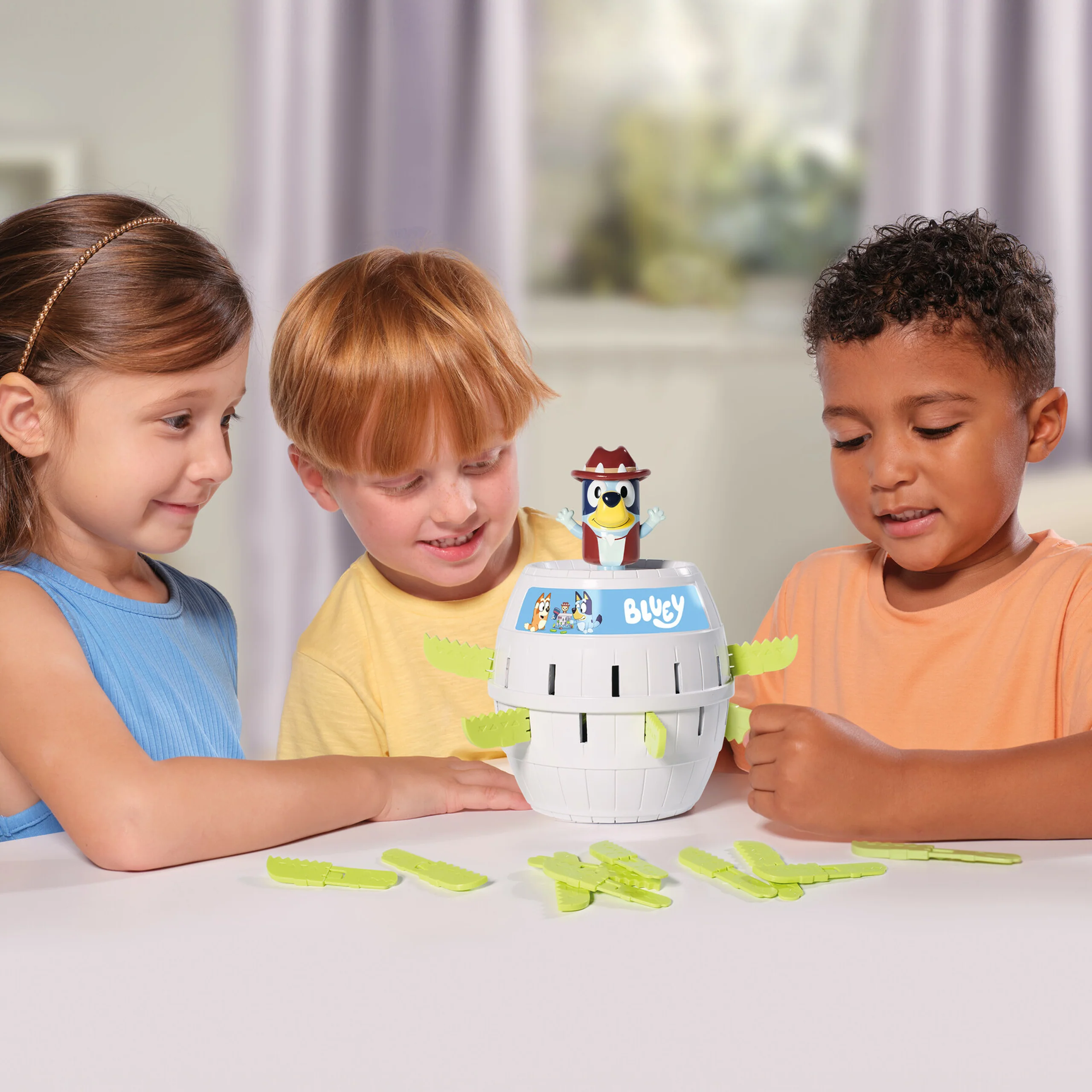 Bluey Pop Up Board Game - Image 5