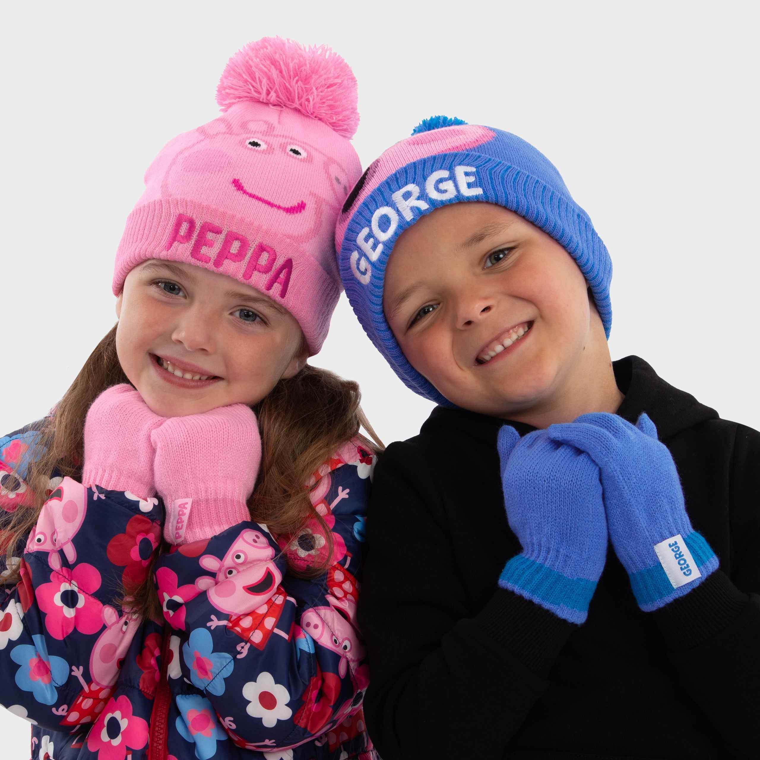George Pig Winter Hat And Gloves Set - Image 9